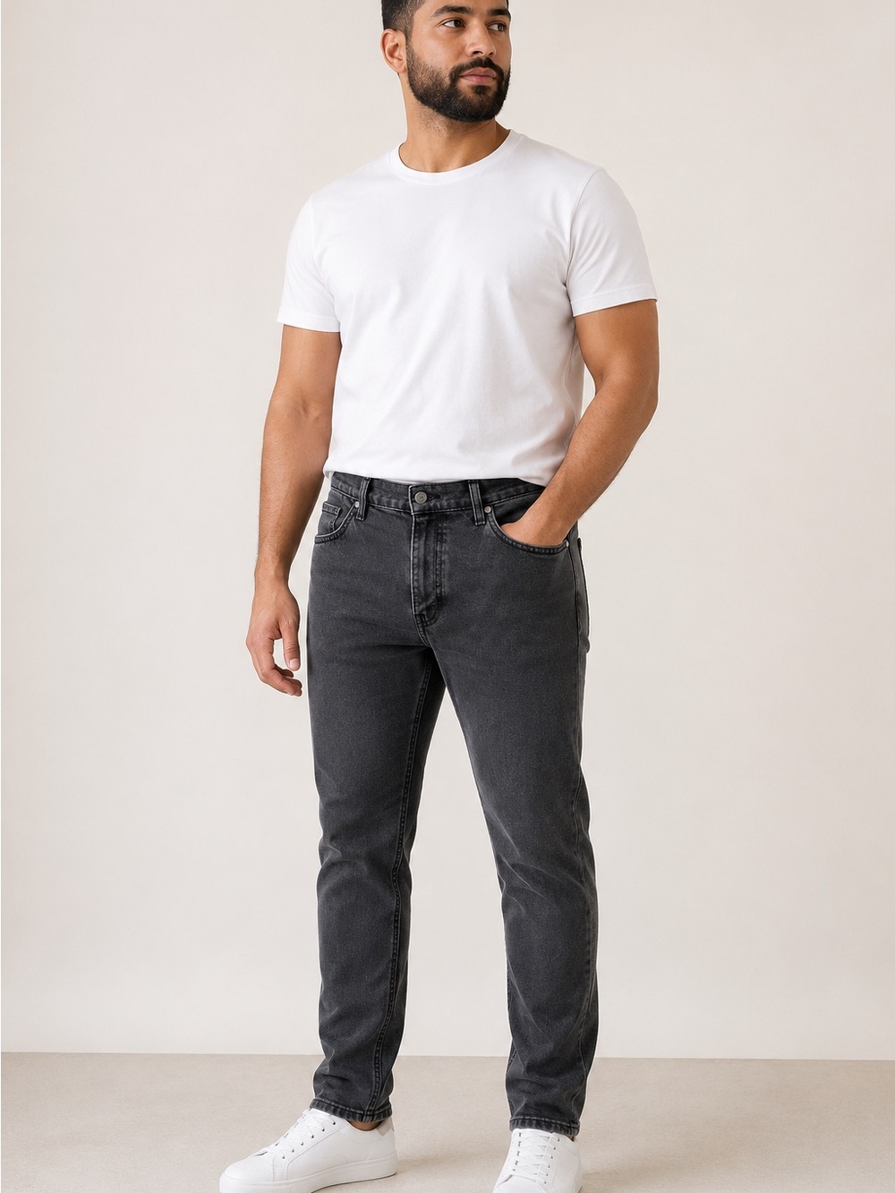Levi's Slim Straight Jeans in Charcoal Gray